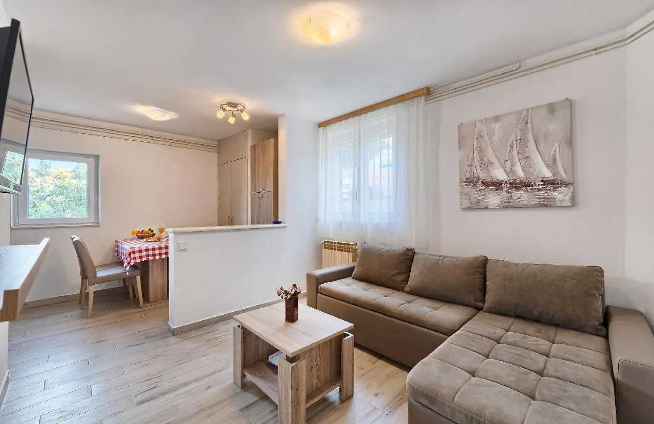 *** Guest house Apartmani Marina Trogir Croatia