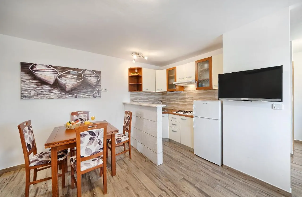 Apartmani Marina Trogir Croatia