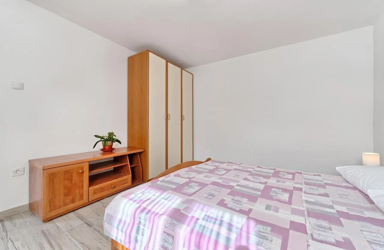*** Guest house Apartmani Marina Trogir Croatia