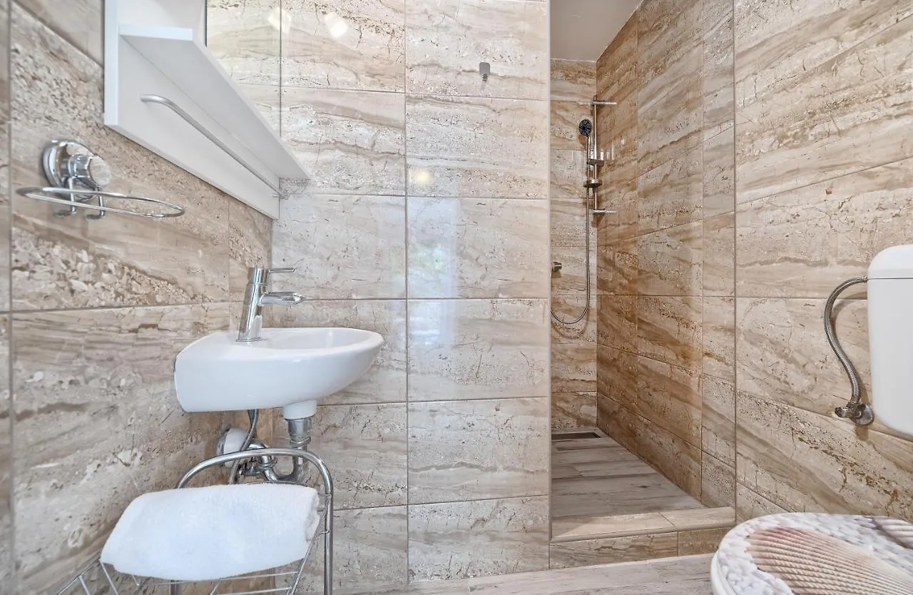 Apartmani Marina Trogir 3*,  Croatia