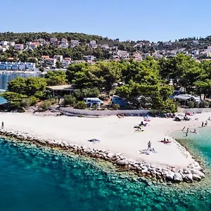 Prázdninový areál Kamp Rozac, Trogir